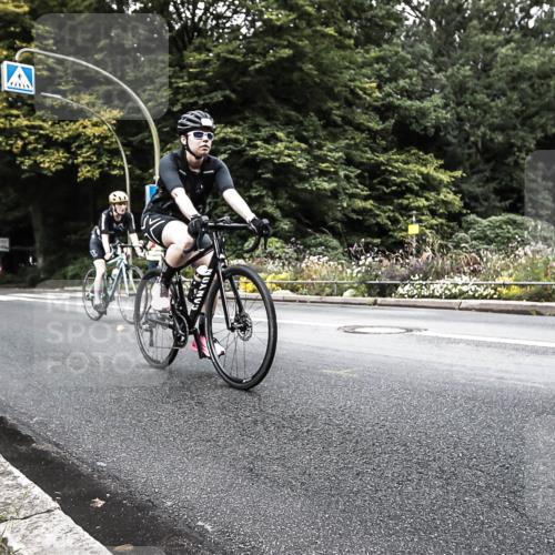 13.09.2026 - Stadtparktriathlon H.Heesch http://msf.ph/oto/10325445 13.09.2026 11:34:13 Radfahren 625, 746, 792, 795, 814, 820, 885 meine-sportfotos.de