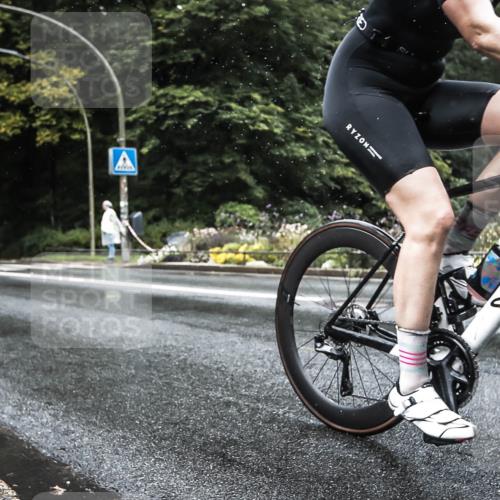 13.09.2026 - Stadtparktriathlon H.Heesch http://msf.ph/oto/10325454 13.09.2026 12:45:55 Radfahren 1136, 1232, 1282 meine-sportfotos.de