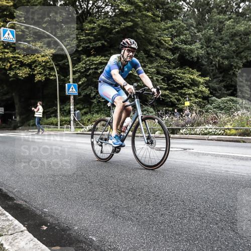 13.09.2026 - Stadtparktriathlon H.Heesch http://msf.ph/oto/10325465 13.09.2026 11:34:22 Radfahren 703, 710, 762 meine-sportfotos.de