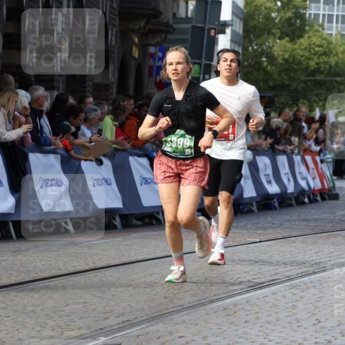 13.09.2026 - 21. swb-Marathon Bremen Strokosch-Dieckow http://msf.ph/oto/10325478 13.09.2026 13:11:21 Ziel 335, 697, 2021, 2759, 3448, 3484, 3647, 4023, 4429, 4475, 4571, 5079, 5314, 6471, 6657, 7136, 8183, 9410, 9622, 382, 3899, 7109, 8982 meine-sportfotos.de