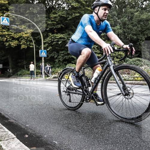 13.09.2026 - Stadtparktriathlon H.Heesch http://msf.ph/oto/10325481 13.09.2026 11:34:31 Radfahren 616, 821 meine-sportfotos.de
