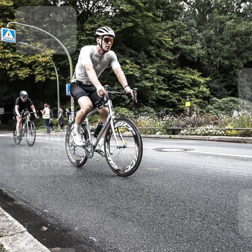 13.09.2026 - Stadtparktriathlon H.Heesch http://msf.ph/oto/10325484 13.09.2026 11:34:36 Radfahren 694, 778, 1797 meine-sportfotos.de