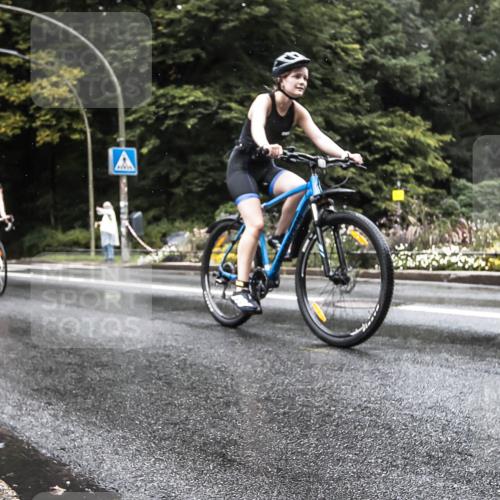 13.09.2026 - Stadtparktriathlon H.Heesch http://msf.ph/oto/10325488 13.09.2026 12:46:11 Radfahren 1052, 1065, 1158, 1269 meine-sportfotos.de