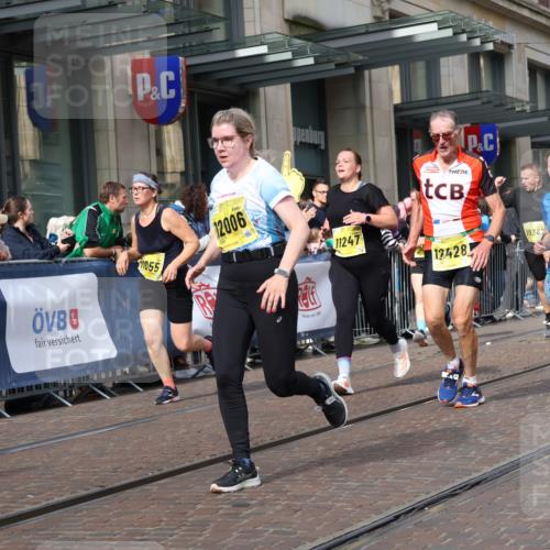 13.09.2026 - 21. swb-Marathon Bremen Strokosch-Dieckow http://msf.ph/oto/10325493 13.09.2026 11:00:45 Ziel 10093, 10367, 10368, 10428, 10639, 10753, 10892, 10964, 10965, 11049, 11055, 11116, 11247, 11260, 11359, 11428, 11540, 11681, 11682, 11728, 11751, 11804, 11816, 11850, 12006, 12085, 12116, 12241, 12245, 12283, 12428, 10263, 10272, 10275, 10306, 10369, 10857, 11126, 11162, 11180, 11343, 11475, 11556, 11687, 11708, 11769, 11797, 11819, 11838, 11959, 12006, 12018, 12397, 12430 meine-sportfotos.de