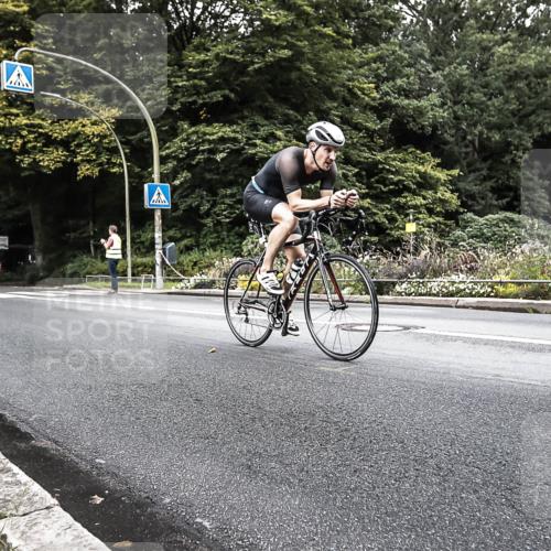 13.09.2026 - Stadtparktriathlon H.Heesch http://msf.ph/oto/10325503 13.09.2026 11:34:53 Radfahren 697, 819, 891, 897 meine-sportfotos.de