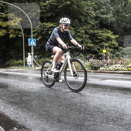 13.09.2026 - Stadtparktriathlon H.Heesch http://msf.ph/oto/10325509 13.09.2026 12:46:25 Radfahren 1098, 1101, 1204 meine-sportfotos.de