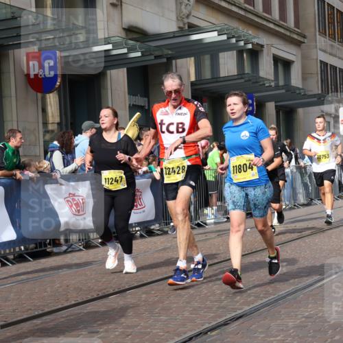 13.09.2026 - 21. swb-Marathon Bremen Strokosch-Dieckow http://msf.ph/oto/10325511 13.09.2026 11:00:45 Ziel 10093, 10367, 10368, 10428, 10639, 10753, 10892, 10964, 10965, 11049, 11055, 11116, 11247, 11260, 11359, 11428, 11540, 11681, 11682, 11728, 11751, 11804, 11816, 11850, 12006, 12085, 12116, 12241, 12245, 12283, 12428, 10263, 10272, 10275, 10306, 10369, 10857, 11126, 11162, 11180, 11343, 11475, 11556, 11687, 11708, 11769, 11797, 11819, 11838, 11959, 12006, 12018, 12397, 12430 meine-sportfotos.de