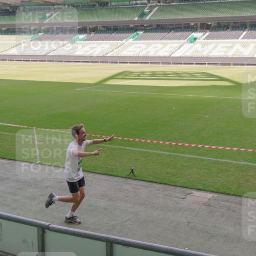 13.09.2026 - 21. swb-Marathon Bremen Michael Burmester http://msf.ph/oto/10325517 13.09.2026 12:54:56 Laufen im Stadion 161, 189, 201, 205, 313, 385, 388, 461, 472, 481, 495, 560, 666, 675, 696, 740, 816, 827, 913, 1053, 1058, 1076, 1197, 1207, 1390, 1419, 1468, 1551, 1599, 1631, 1645, 1658, 2055, 2125, 2234, 2251, 2319, 2383, 2390, 2474, 2499, 2623, 2701, 2733, 2801, 2824, 2870, 2882, 2913, 2922, 2962, 2971, 3012, 3054, 3057, 3134, 3175, 3192, 3206, 3241, 3246, 3346, 3356, 3357, 3413, 3706, 3716, 3836, 4137, 4413, 4733, 5277, 5430, 5530, 5867, 6106 meine-sportfotos.de