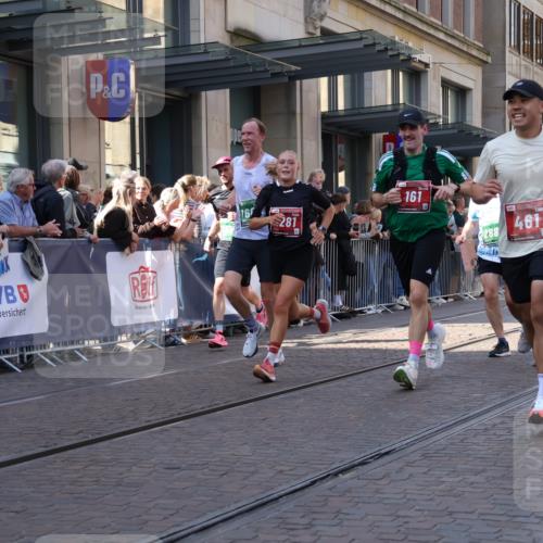13.09.2026 - 21. swb-Marathon Bremen Strokosch-Dieckow http://msf.ph/oto/10325518 13.09.2026 13:19:55 Ziel 201, 205, 232, 334, 431, 655, 1058, 1252, 1390, 1537, 1750, 1931, 2122, 2343, 2577, 2807, 2885, 2903, 3685, 3690, 4287, 4351, 5137, 5340, 5389, 5450, 5583, 5837, 6663, 6901, 7018, 7341, 7531, 7664, 8178, 9047, 9518, 9756, 13222, 161, 411, 461, 495, 511, 926, 1010, 1053, 1232, 1281, 1468, 1535, 1551, 1642, 1972, 2870, 2906, 3240, 3319, 3411, 3966, 4101, 4479, 4480, 5813, 7037, 7140, 7404, 7488, 7655, 8185, 8263, 9082, 9359, 9984, 13163, 13192 meine-sportfotos.de
