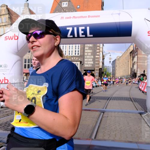 13.09.2026 - 21. swb-Marathon Bremen Tim E. http://msf.ph/oto/10325556 13.09.2026 11:00:55 Ziel 10263, 10272, 10275, 10306, 10369, 11126, 11162, 11180, 11343, 11475, 11556, 11687, 11708, 11769, 11797, 11838, 11959, 12018, 12397, 12430 meine-sportfotos.de