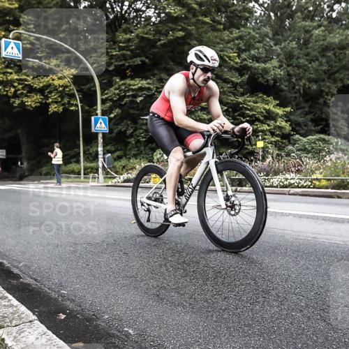 13.09.2026 - Stadtparktriathlon H.Heesch http://msf.ph/oto/10325561 13.09.2026 11:35:34 Radfahren 918, 941 meine-sportfotos.de