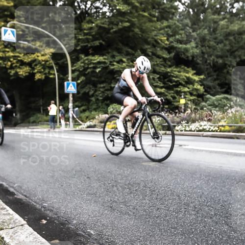 13.09.2026 - Stadtparktriathlon H.Heesch http://msf.ph/oto/10325588 13.09.2026 11:36:00 Radfahren 713, 794, 798, 862 meine-sportfotos.de