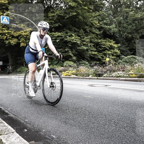 13.09.2026 - Stadtparktriathlon H.Heesch http://msf.ph/oto/10325603 13.09.2026 11:36:05 Radfahren 716, 718, 721 meine-sportfotos.de