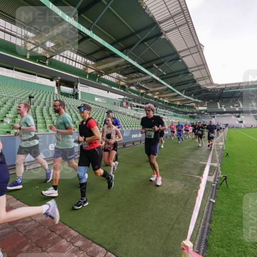 13.09.2026 - 21. swb-Marathon Bremen Michael Burmester http://msf.ph/oto/10325614 13.09.2026 13:29:14 Laufen im Stadion 111, 171, 220, 422, 476, 478, 685, 729, 754, 767, 829, 888, 925, 986, 1079, 1217, 1220, 1242, 1270, 1298, 1325, 1384, 1496, 1615, 1633, 1634, 1741, 1777, 1886, 1958, 1984, 2238, 2263, 2326, 2365, 2436, 2449, 2472, 2502, 2546, 2574, 2593, 2738, 2740, 2743, 2830, 2862, 2868, 2924, 2991, 3020, 3053, 3061, 3129, 3154, 3238, 3274, 3286, 3321, 3361, 3563, 3589, 3594, 3595, 3605, 3678, 3694, 3755, 3758, 3798, 3826, 3853, 3898, 3929, 3953, 3965, 3971, 3987, 4011, 4056, 4108, 4238 meine-sportfotos.de