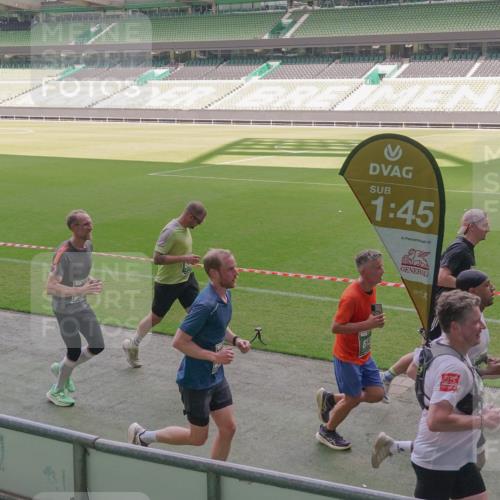 13.09.2026 - 21. swb-Marathon Bremen Michael Burmester http://msf.ph/oto/10325617 13.09.2026 12:55:06 Laufen im Stadion 161, 189, 201, 205, 385, 388, 411, 461, 472, 481, 495, 655, 666, 675, 816, 827, 854, 913, 1053, 1058, 1076, 1197, 1390, 1419, 1468, 1537, 1551, 1599, 1631, 1645, 1658, 2055, 2122, 2125, 2234, 2251, 2319, 2383, 2390, 2474, 2499, 2604, 2623, 2701, 2733, 2801, 2824, 2870, 2882, 2913, 2922, 2962, 2971, 3012, 3054, 3057, 3134, 3175, 3192, 3206, 3241, 3246, 3346, 3356, 3357, 3413, 3706, 3716, 3836, 4135, 4137, 4413, 4733, 5277, 5430, 5530, 5695, 5867, 6106 meine-sportfotos.de