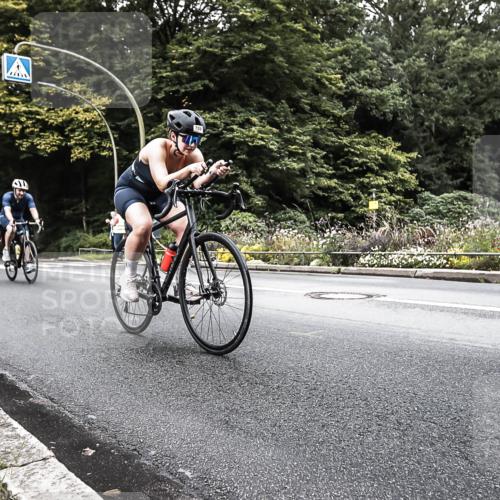 13.09.2026 - Stadtparktriathlon H.Heesch http://msf.ph/oto/10325625 13.09.2026 11:36:12 Radfahren 709, 847, 892, 916 meine-sportfotos.de