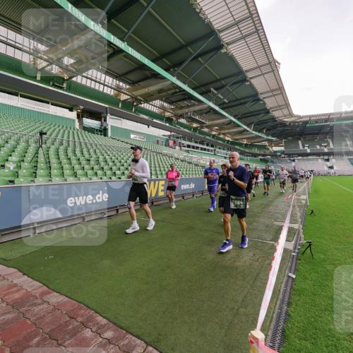 13.09.2026 - 21. swb-Marathon Bremen Michael Burmester http://msf.ph/oto/10325631 13.09.2026 13:29:16 Laufen im Stadion 111, 171, 220, 422, 476, 478, 685, 729, 754, 767, 829, 925, 986, 1079, 1217, 1220, 1242, 1270, 1298, 1325, 1384, 1496, 1615, 1633, 1634, 1741, 1777, 1886, 1958, 2238, 2263, 2326, 2365, 2436, 2449, 2472, 2502, 2546, 2574, 2593, 2738, 2740, 2743, 2830, 2862, 2868, 2924, 2991, 3020, 3053, 3061, 3129, 3154, 3238, 3274, 3286, 3321, 3361, 3563, 3589, 3594, 3595, 3605, 3678, 3694, 3755, 3758, 3798, 3826, 3853, 3898, 3929, 3953, 3965, 3971, 3987, 4011, 4056, 4108, 4238 meine-sportfotos.de