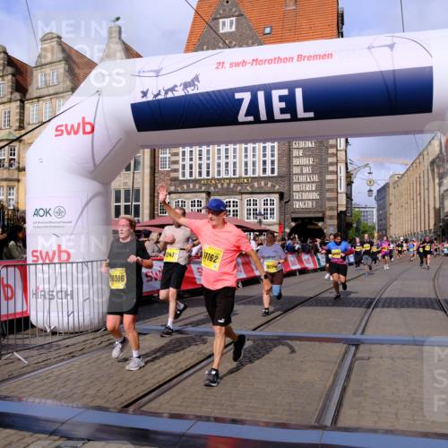 13.09.2026 - 21. swb-Marathon Bremen Tim E. http://msf.ph/oto/10325634 13.09.2026 11:00:56 Ziel 10263, 10272, 10275, 10306, 10369, 11126, 11162, 11180, 11343, 11475, 11556, 11687, 11708, 11769, 11797, 11819, 11838, 11959, 12018, 12397, 12430 meine-sportfotos.de