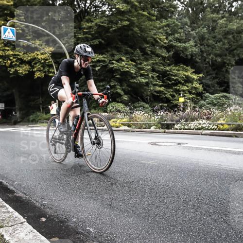 13.09.2026 - Stadtparktriathlon H.Heesch http://msf.ph/oto/10325654 13.09.2026 11:36:25 Radfahren 760, 817, 914 meine-sportfotos.de