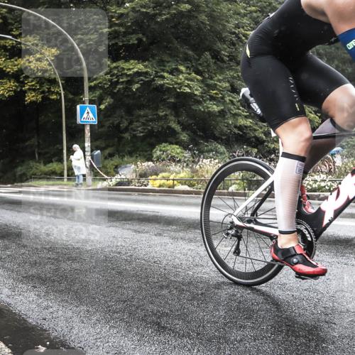 13.09.2026 - Stadtparktriathlon H.Heesch http://msf.ph/oto/10325657 13.09.2026 12:47:50 Radfahren 1308 meine-sportfotos.de