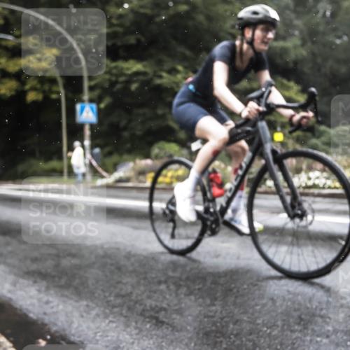 13.09.2026 - Stadtparktriathlon H.Heesch http://msf.ph/oto/10325683 13.09.2026 12:48:07 Radfahren 1091, 1128, 1268 meine-sportfotos.de