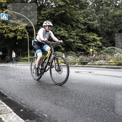 13.09.2026 - Stadtparktriathlon H.Heesch http://msf.ph/oto/10325689 13.09.2026 11:36:41 Radfahren 731, 754, 886 meine-sportfotos.de