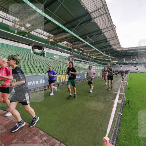 13.09.2026 - 21. swb-Marathon Bremen Michael Burmester http://msf.ph/oto/10325690 13.09.2026 13:29:20 Laufen im Stadion 111, 171, 220, 422, 476, 478, 685, 729, 754, 767, 829, 925, 986, 1079, 1217, 1220, 1242, 1270, 1298, 1325, 1384, 1496, 1615, 1633, 1634, 1741, 1777, 1886, 1958, 1983, 2238, 2263, 2326, 2365, 2436, 2449, 2472, 2546, 2574, 2593, 2738, 2740, 2743, 2830, 2862, 2868, 2924, 2991, 3020, 3053, 3061, 3129, 3154, 3238, 3274, 3286, 3321, 3361, 3563, 3589, 3594, 3595, 3605, 3678, 3694, 3755, 3758, 3798, 3826, 3853, 3898, 3929, 3953, 3965, 3971, 3987, 4011, 4056, 4108, 4238 meine-sportfotos.de