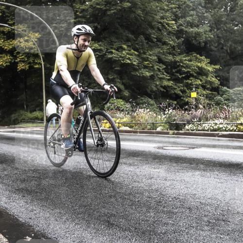 13.09.2026 - Stadtparktriathlon H.Heesch http://msf.ph/oto/10325716 13.09.2026 12:48:25 Radfahren 1212, 1237, 1260, 1275 meine-sportfotos.de