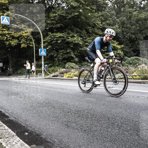 13.09.2026 - Stadtparktriathlon H.Heesch http://msf.ph/oto/10325729 13.09.2026 11:37:00 Radfahren 733, 799, 806, 830, 904, 963 meine-sportfotos.de