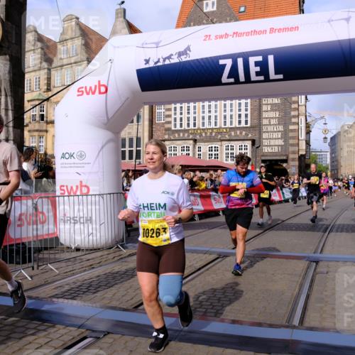 13.09.2026 - 21. swb-Marathon Bremen Tim E. http://msf.ph/oto/10325731 13.09.2026 11:00:59 Ziel 10263, 10272, 10275, 10306, 10369, 10857, 11055, 11162, 11180, 11343, 11475, 11556, 11687, 11708, 11769, 11797, 11804, 11819, 11838, 11959, 12006, 12397, 12430 meine-sportfotos.de
