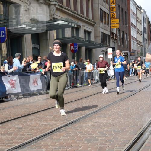 13.09.2026 - 21. swb-Marathon Bremen Strokosch-Dieckow http://msf.ph/oto/10325751 13.09.2026 11:00:50 Ziel 10093, 10428, 10639, 10753, 10892, 10964, 10965, 11049, 11116, 11260, 11306, 11359, 11428, 11540, 11681, 11682, 11728, 11751, 11813, 11816, 11850, 12085, 12116, 12241, 12245, 12283, 12390, 12391, 12428, 10263, 10272, 10275, 10306, 10367, 10368, 10369, 10857, 11055, 11162, 11180, 11247, 11343, 11359, 11475, 11556, 11687, 11708, 11769, 11797, 11804, 11819, 11838, 11959, 12006, 12018, 12397, 12430 meine-sportfotos.de