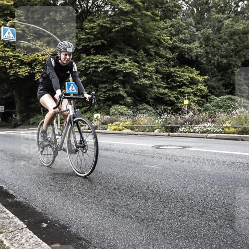 13.09.2026 - Stadtparktriathlon H.Heesch http://msf.ph/oto/10325759 13.09.2026 11:37:13 Radfahren 786, 788 meine-sportfotos.de
