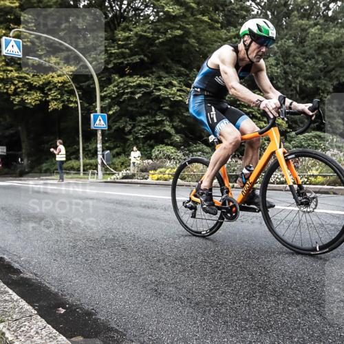 13.09.2026 - Stadtparktriathlon H.Heesch http://msf.ph/oto/10325765 13.09.2026 11:37:19 Radfahren 761, 906, 926 meine-sportfotos.de