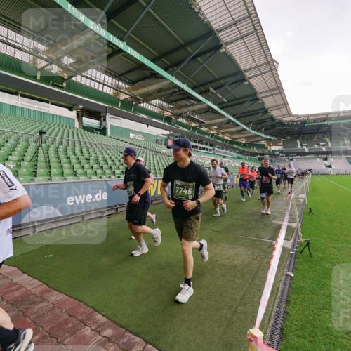 13.09.2026 - 21. swb-Marathon Bremen Michael Burmester http://msf.ph/oto/10325782 13.09.2026 13:29:29 Laufen im Stadion 171, 220, 405, 422, 476, 685, 729, 754, 767, 986, 1079, 1217, 1220, 1242, 1270, 1298, 1325, 1384, 1615, 1633, 1634, 1741, 1777, 1810, 1811, 1886, 1983, 2238, 2263, 2326, 2365, 2436, 2449, 2472, 2546, 2574, 2593, 2615, 2738, 2740, 2743, 2830, 2862, 2868, 2924, 2991, 3020, 3053, 3061, 3129, 3154, 3227, 3238, 3274, 3286, 3321, 3361, 3563, 3589, 3594, 3595, 3605, 3678, 3694, 3755, 3758, 3798, 3826, 3853, 3898, 3929, 3953, 3965, 3971, 3987, 4011, 4056, 4108, 4238 meine-sportfotos.de