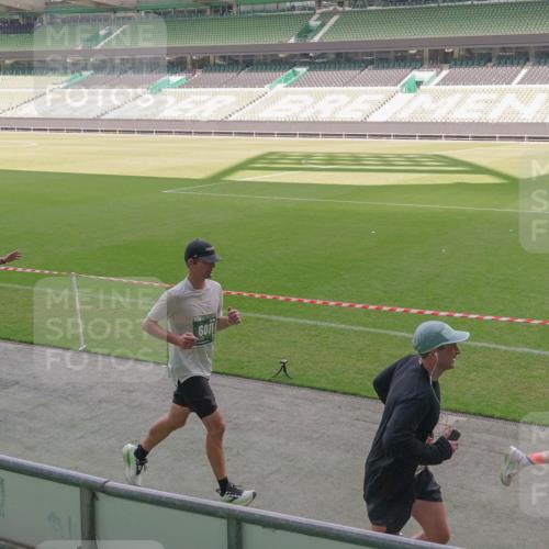 13.09.2026 - 21. swb-Marathon Bremen Michael Burmester http://msf.ph/oto/10325783 13.09.2026 12:55:14 Laufen im Stadion 161, 189, 201, 205, 385, 388, 411, 461, 465, 472, 481, 495, 655, 666, 816, 827, 854, 913, 1053, 1058, 1076, 1197, 1390, 1419, 1468, 1537, 1551, 1599, 1631, 1645, 1658, 1750, 2055, 2122, 2125, 2234, 2251, 2260, 2319, 2383, 2390, 2474, 2499, 2604, 2623, 2701, 2733, 2801, 2824, 2870, 2882, 2913, 2922, 2962, 2971, 3012, 3054, 3057, 3134, 3175, 3192, 3206, 3241, 3246, 3346, 3356, 3357, 3413, 3508, 3706, 3716, 3836, 4135, 4137, 4413, 4479, 4733, 5277, 5430, 5530, 5695, 5867, 6106 meine-sportfotos.de