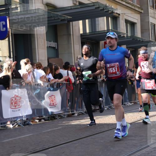 13.09.2026 - 21. swb-Marathon Bremen Strokosch-Dieckow http://msf.ph/oto/10325784 13.09.2026 13:20:01 Ziel 201, 232, 334, 655, 1058, 1197, 1537, 1646, 1750, 1931, 2122, 2493, 2577, 2885, 2903, 2953, 3685, 3690, 4351, 4358, 5137, 5450, 5493, 5583, 6496, 6901, 7018, 7341, 7531, 7664, 8178, 9047, 9518, 9721, 9756, 13222, 161, 205, 411, 431, 461, 495, 511, 1010, 1053, 1252, 1281, 1390, 1468, 1551, 1642, 1972, 2343, 2807, 2870, 2906, 3240, 3319, 3411, 3966, 4101, 4287, 4479, 4480, 5340, 5389, 5813, 5837, 6663, 7404, 7488, 7531, 7655, 8263, 9082, 9359, 9984, 13192 meine-sportfotos.de