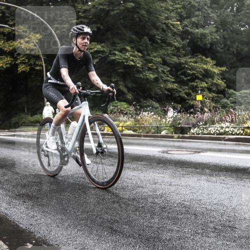 13.09.2026 - Stadtparktriathlon H.Heesch http://msf.ph/oto/10325794 13.09.2026 12:49:03 Radfahren 1069, 1099, 1116, 1234, 1263 meine-sportfotos.de