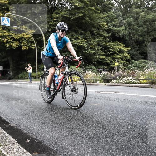 13.09.2026 - Stadtparktriathlon H.Heesch http://msf.ph/oto/10325799 13.09.2026 11:37:26 Radfahren 724, 836, 864, 896, 911 meine-sportfotos.de
