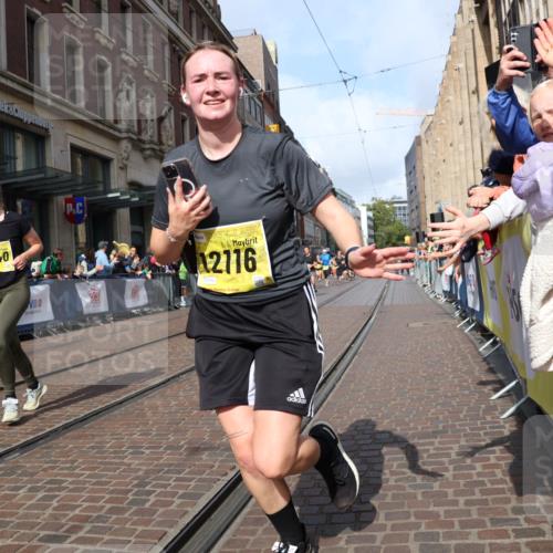 13.09.2026 - 21. swb-Marathon Bremen Strokosch-Dieckow http://msf.ph/oto/10325804 13.09.2026 11:00:51 Ziel 10093, 10428, 10639, 10753, 10892, 10964, 10965, 11049, 11116, 11260, 11306, 11428, 11540, 11681, 11682, 11728, 11751, 11813, 11816, 11850, 12085, 12116, 12241, 12245, 12283, 12390, 12391, 12428, 10263, 10272, 10275, 10306, 10367, 10368, 10369, 10857, 11055, 11162, 11180, 11247, 11343, 11359, 11475, 11556, 11687, 11708, 11769, 11797, 11804, 11819, 11838, 11959, 12006, 12397, 12428, 12430 meine-sportfotos.de