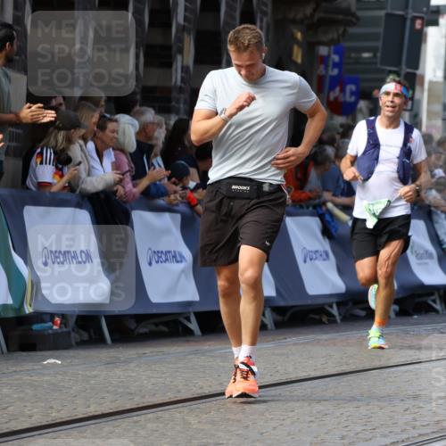 13.09.2026 - 21. swb-Marathon Bremen Strokosch-Dieckow http://msf.ph/oto/10325823 13.09.2026 13:11:38 Ziel 1349, 2087, 3440, 3448, 3484, 3899, 4429, 6274, 8474, 9291, 9618, 9762, 826, 4368, 4651, 5521, 5585, 6059, 6668, 8996, 9398, 13055 meine-sportfotos.de