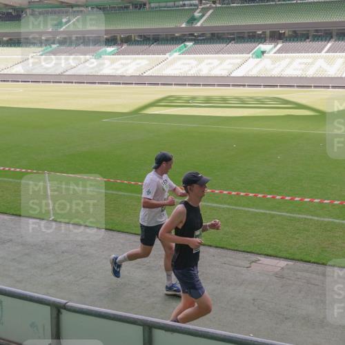 13.09.2026 - 21. swb-Marathon Bremen Michael Burmester http://msf.ph/oto/10325828 13.09.2026 12:55:16 Laufen im Stadion 161, 189, 201, 205, 385, 388, 411, 461, 465, 472, 481, 495, 655, 666, 816, 827, 854, 913, 1053, 1058, 1076, 1197, 1390, 1419, 1468, 1537, 1551, 1599, 1631, 1645, 1658, 1750, 2122, 2125, 2234, 2251, 2260, 2319, 2383, 2390, 2474, 2499, 2604, 2623, 2701, 2733, 2801, 2824, 2870, 2882, 2913, 2922, 2962, 2971, 3012, 3054, 3057, 3134, 3175, 3192, 3206, 3241, 3246, 3346, 3356, 3357, 3411, 3413, 3508, 3706, 3716, 3836, 4135, 4137, 4413, 4479, 4733, 5277, 5430, 5530, 5695, 5867, 6106 meine-sportfotos.de
