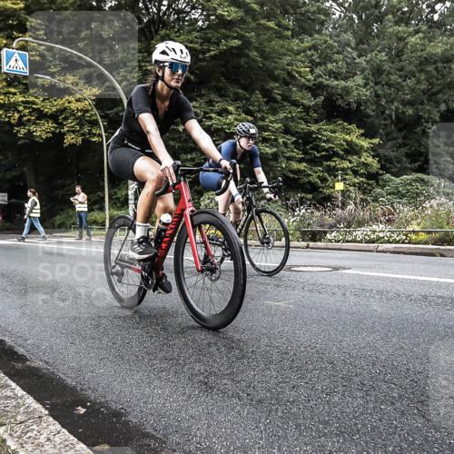 13.09.2026 - Stadtparktriathlon H.Heesch http://msf.ph/oto/10325833 13.09.2026 11:37:43 Radfahren 790, 824, 853, 903 meine-sportfotos.de
