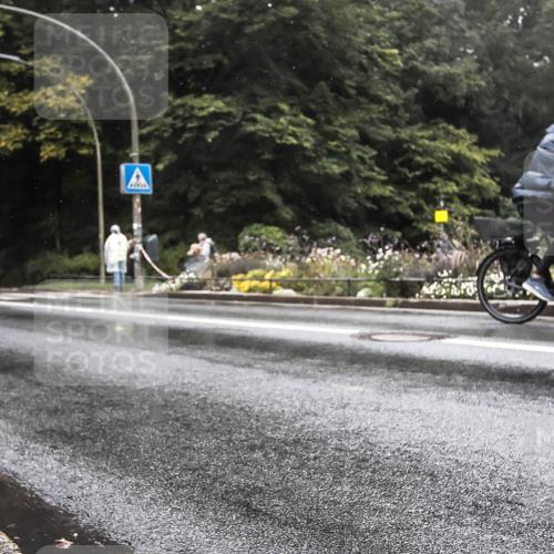 13.09.2026 - Stadtparktriathlon H.Heesch http://msf.ph/oto/10325837 13.09.2026 12:49:28 Radfahren 1151 meine-sportfotos.de