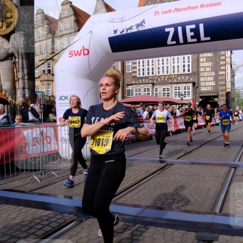 13.09.2026 - 21. swb-Marathon Bremen Tim E. http://msf.ph/oto/10325845 13.09.2026 11:01:06 Ziel 10093, 10263, 10306, 10367, 10368, 10753, 10857, 11055, 11162, 11247, 11343, 11359, 11475, 11540, 11556, 11687, 11728, 11797, 11804, 11819, 11838, 11959, 12006, 12116, 12397, 12428, 12430 meine-sportfotos.de