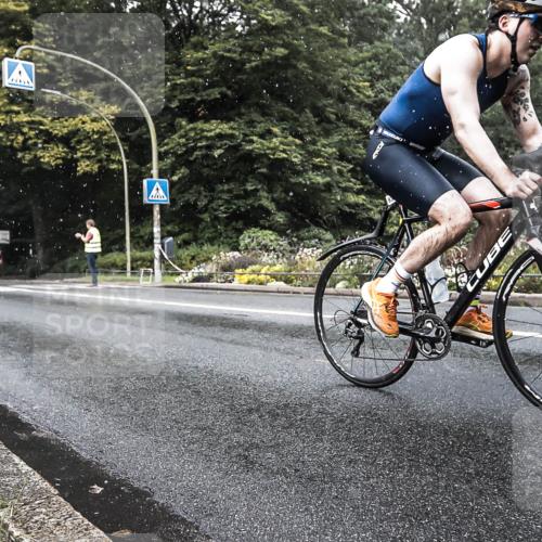 13.09.2026 - Stadtparktriathlon H.Heesch http://msf.ph/oto/10325851 13.09.2026 11:38:12 Radfahren 839, 871, 946 meine-sportfotos.de