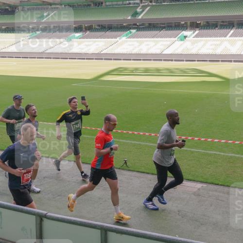 13.09.2026 - 21. swb-Marathon Bremen Michael Burmester http://msf.ph/oto/10325852 13.09.2026 12:55:17 Laufen im Stadion 161, 189, 201, 205, 385, 388, 411, 461, 465, 472, 481, 495, 655, 666, 816, 827, 854, 913, 1053, 1058, 1076, 1197, 1390, 1419, 1468, 1537, 1551, 1599, 1631, 1645, 1658, 1750, 2122, 2125, 2234, 2251, 2260, 2319, 2383, 2390, 2474, 2499, 2604, 2701, 2733, 2801, 2824, 2870, 2882, 2913, 2922, 2962, 2971, 3012, 3054, 3057, 3134, 3175, 3192, 3206, 3241, 3246, 3346, 3356, 3357, 3411, 3413, 3508, 3706, 3716, 3836, 4135, 4137, 4413, 4479, 4733, 5277, 5430, 5530, 5695, 5867, 6106 meine-sportfotos.de