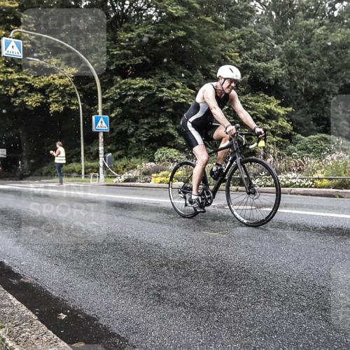 13.09.2026 - Stadtparktriathlon H.Heesch http://msf.ph/oto/10325864 13.09.2026 11:38:14 Radfahren 839, 871, 877, 882, 946 meine-sportfotos.de