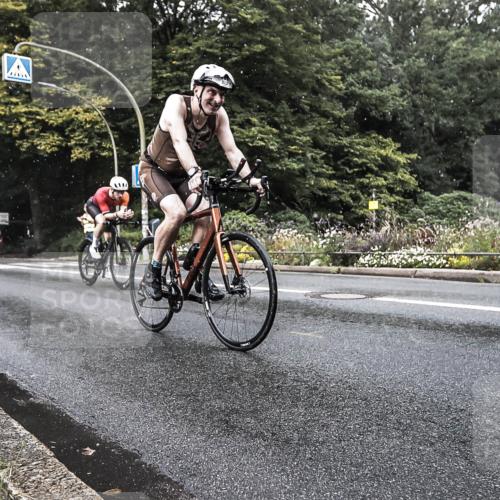 13.09.2026 - Stadtparktriathlon H.Heesch http://msf.ph/oto/10325869 13.09.2026 11:38:16 Radfahren 871, 877, 882, 946 meine-sportfotos.de