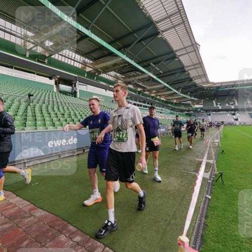 13.09.2026 - 21. swb-Marathon Bremen Michael Burmester http://msf.ph/oto/10325871 13.09.2026 13:29:39 Laufen im Stadion 171, 220, 297, 405, 422, 476, 685, 729, 754, 767, 986, 1079, 1217, 1242, 1270, 1298, 1325, 1384, 1615, 1633, 1634, 1741, 1777, 1810, 1811, 1886, 1983, 2238, 2249, 2263, 2326, 2365, 2436, 2449, 2472, 2546, 2574, 2593, 2615, 2738, 2740, 2743, 2830, 2862, 2868, 2869, 2871, 2924, 2991, 3020, 3053, 3061, 3129, 3154, 3227, 3238, 3274, 3286, 3321, 3361, 3563, 3589, 3594, 3595, 3605, 3678, 3694, 3755, 3758, 3798, 3826, 3853, 3898, 3929, 3953, 3965, 3971, 3987, 4011, 4056, 4108, 4238 meine-sportfotos.de