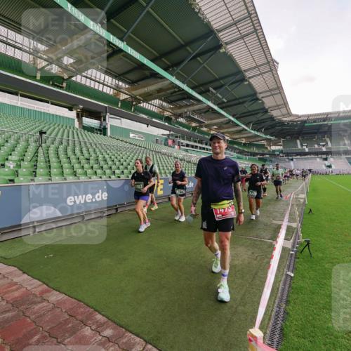 13.09.2026 - 21. swb-Marathon Bremen Michael Burmester http://msf.ph/oto/10325878 13.09.2026 13:29:40 Laufen im Stadion 171, 220, 297, 405, 422, 476, 685, 729, 754, 767, 986, 1079, 1217, 1242, 1270, 1298, 1325, 1384, 1615, 1633, 1634, 1741, 1777, 1810, 1811, 1886, 1983, 2238, 2249, 2263, 2326, 2365, 2436, 2449, 2472, 2546, 2574, 2593, 2615, 2738, 2740, 2743, 2830, 2862, 2868, 2869, 2871, 2924, 2991, 3020, 3053, 3061, 3129, 3154, 3227, 3238, 3274, 3286, 3321, 3361, 3563, 3589, 3594, 3595, 3605, 3678, 3694, 3755, 3758, 3798, 3826, 3853, 3898, 3929, 3953, 3965, 3971, 3987, 4011, 4056, 4108, 4238 meine-sportfotos.de